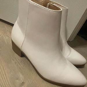 White booties size 6